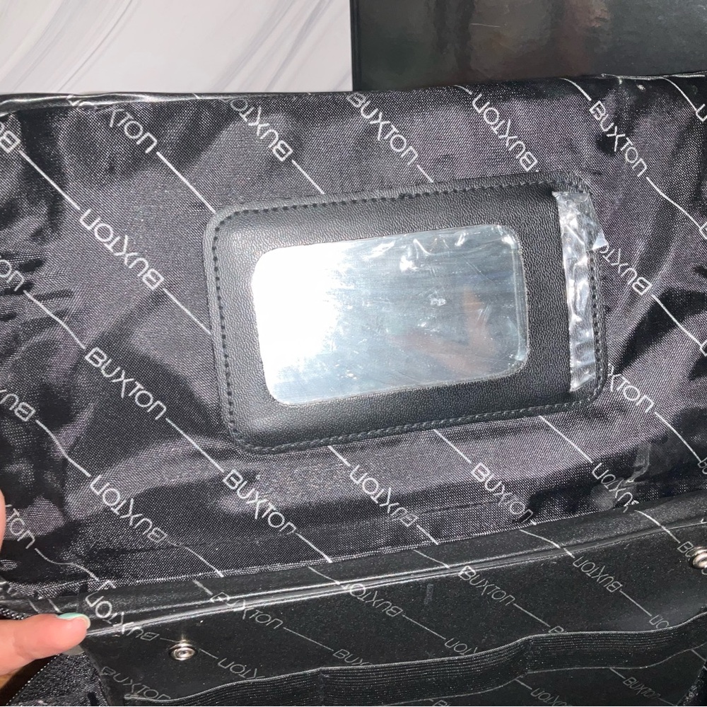Train Case - Picture 3 of 9